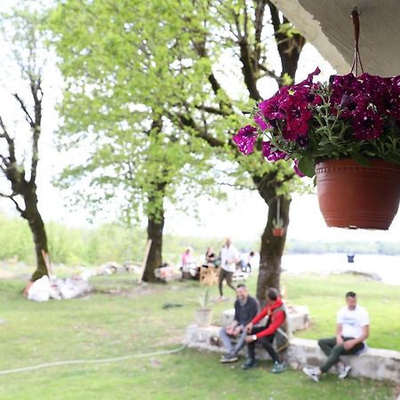 Lake House 'Vilin Konak' Nikšić Zewnętrze zdjęcie